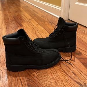 timberland boots (big kid 6.5 or womens 8)